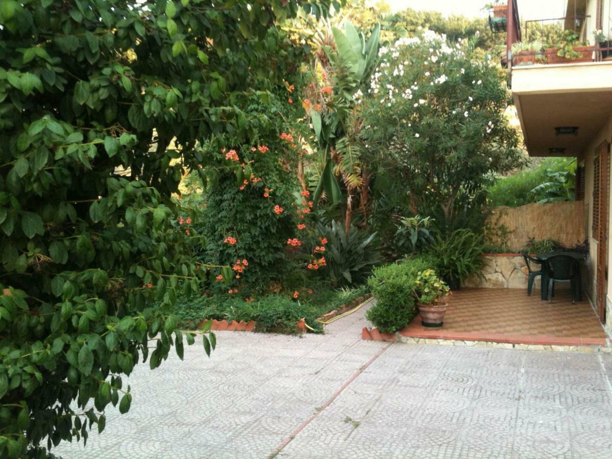 צ'פאלו Green Villa Sand Beach Center Close Sea Veiw מראה חיצוני תמונה